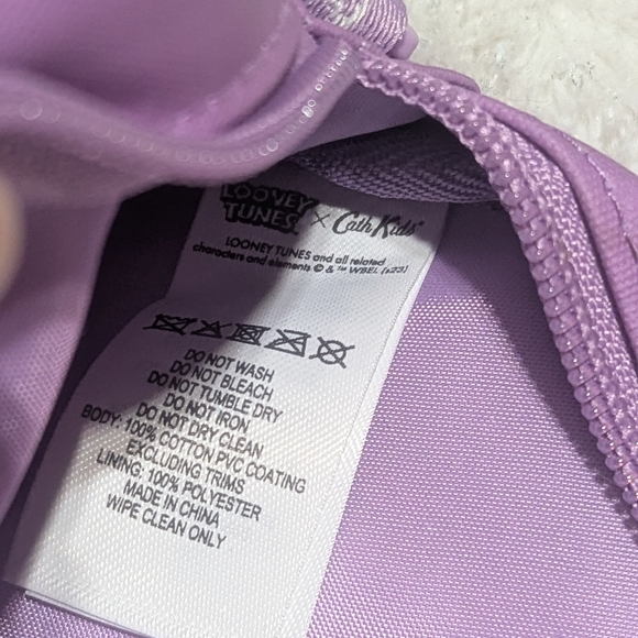 Cath Kids Looney Tunes Tweety & Sylvester Mini Crossbody Bag - Picture 9 of 13